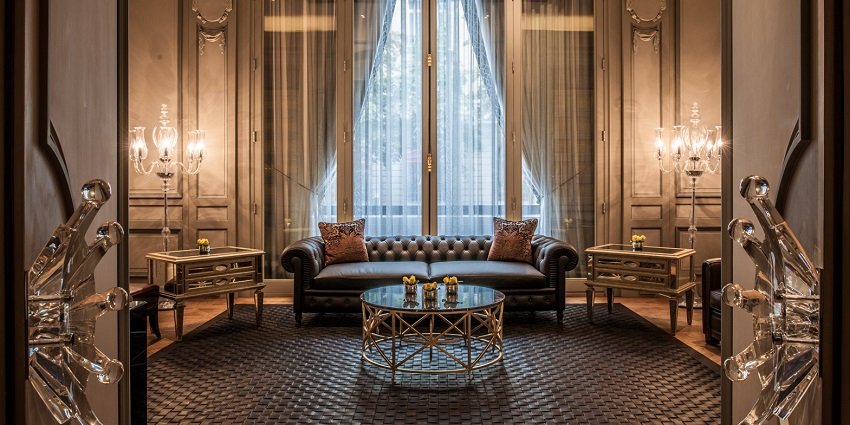 Manama Bahrain nightlife at the sophisticated space for relaxing with premium cigars and drinks.