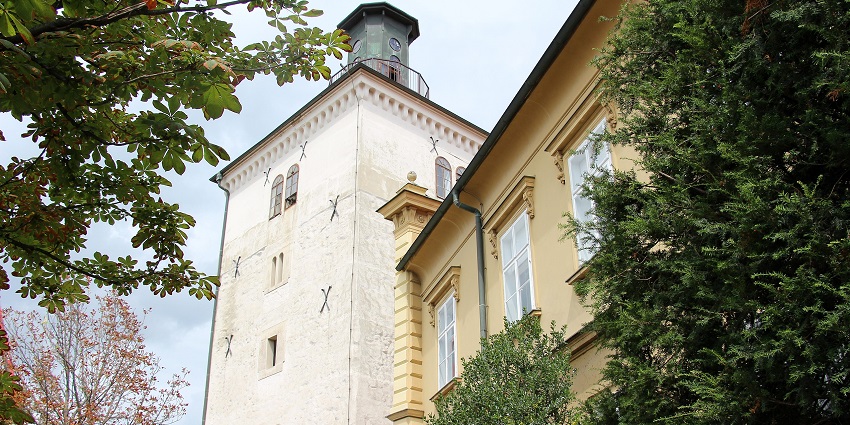A close-up view of the symbolic Lotrščak Tower, one of the best things to visit in Zagreb.