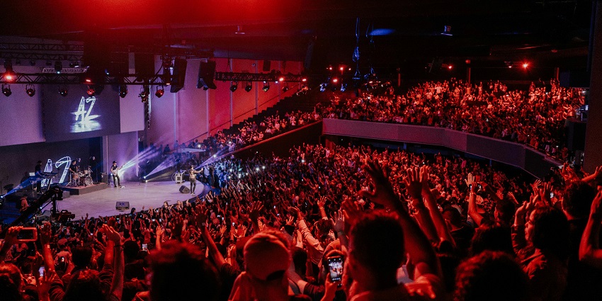 An image of the crowd enjoying live performances at the Coachella Festival