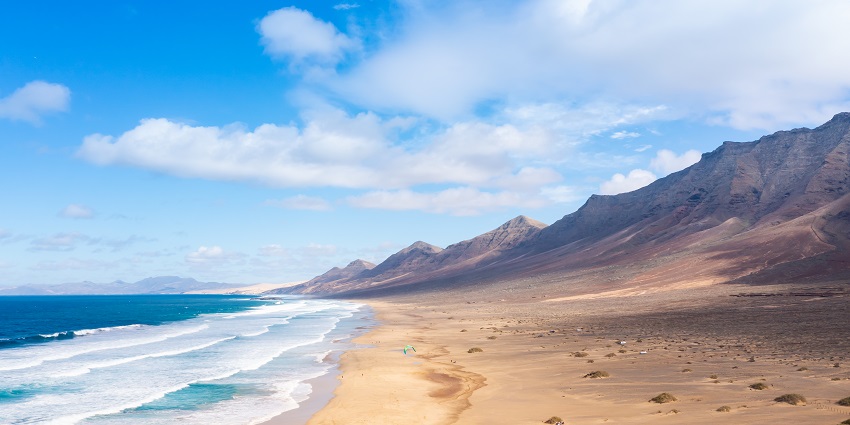 The beach is famous for its scenic magnificence as per the Fuerteventura travel guide.