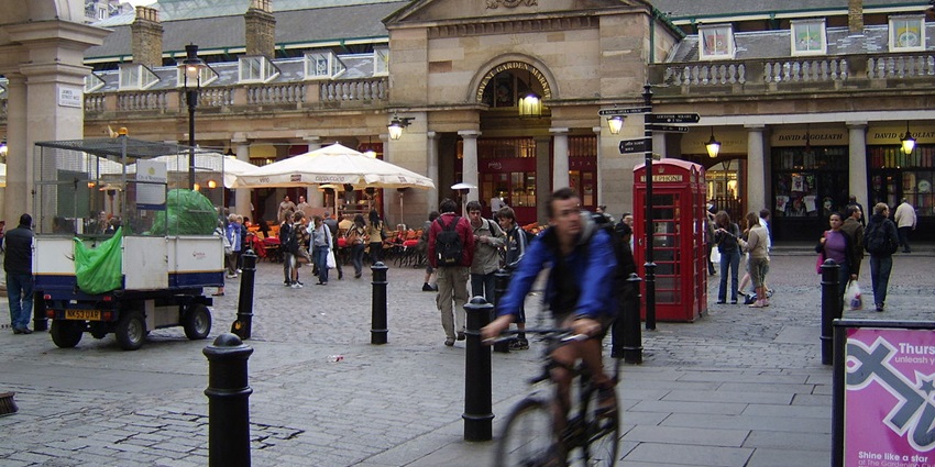 An Image of the Covent Garden, one of the top shopping places in London.