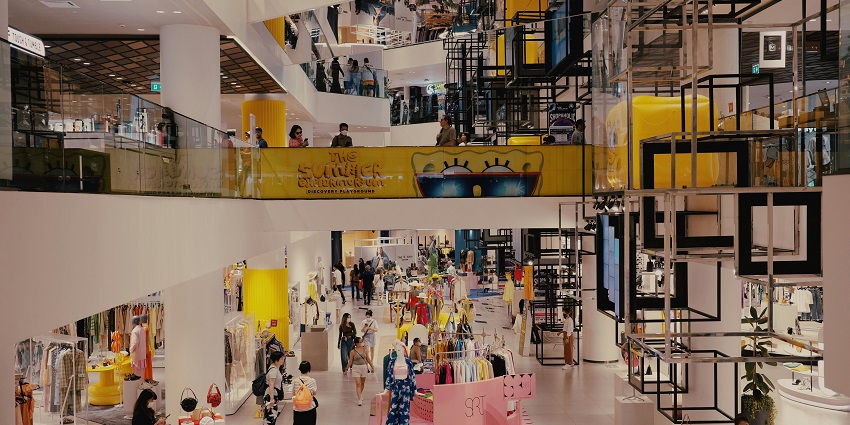Crown Mall is a great spot for the locals to unwind and catch a break in Lucknow.