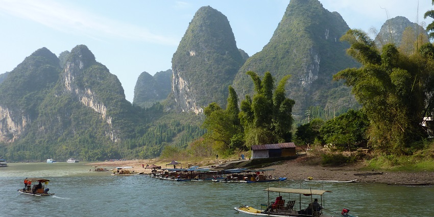 Li River provides a paradise for nature lovers.