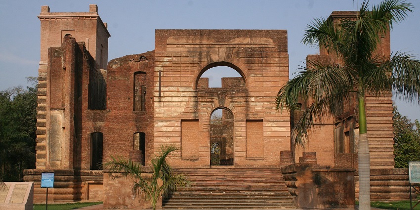Image of the Dilkusha Kothi palace an historic monument of Lucknow