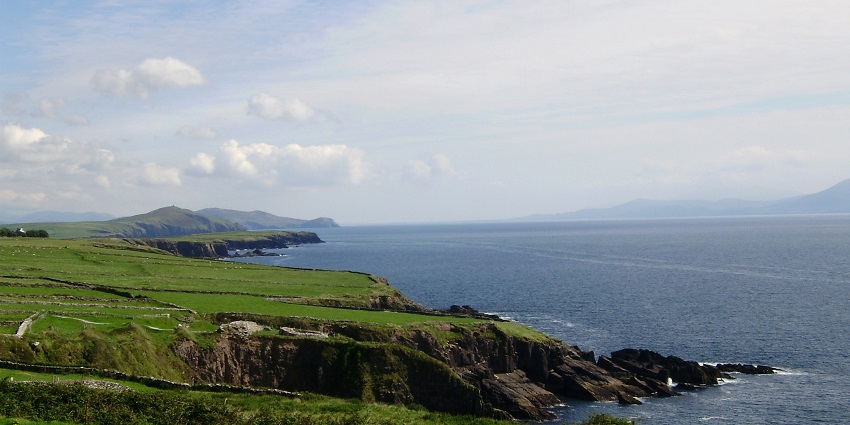 An image of the Dingle Peninsula, one of the best places to visit in Ireland.