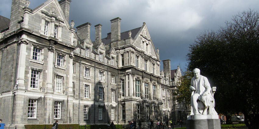 An image of Trinity College, a very famous tourist destination to visit in Dublin.