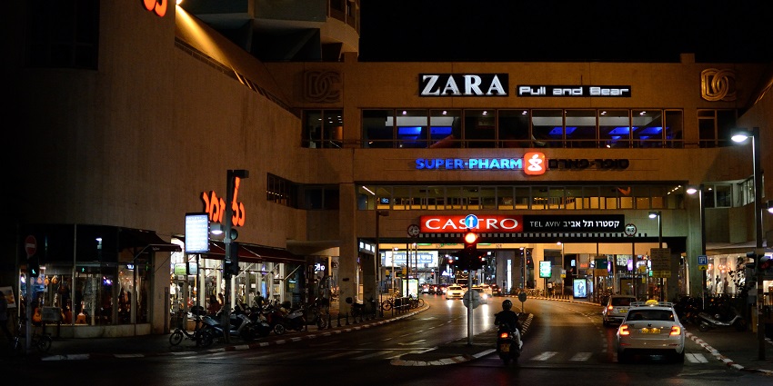 Bustling street offering a lavish dining experience and vibrant city life.