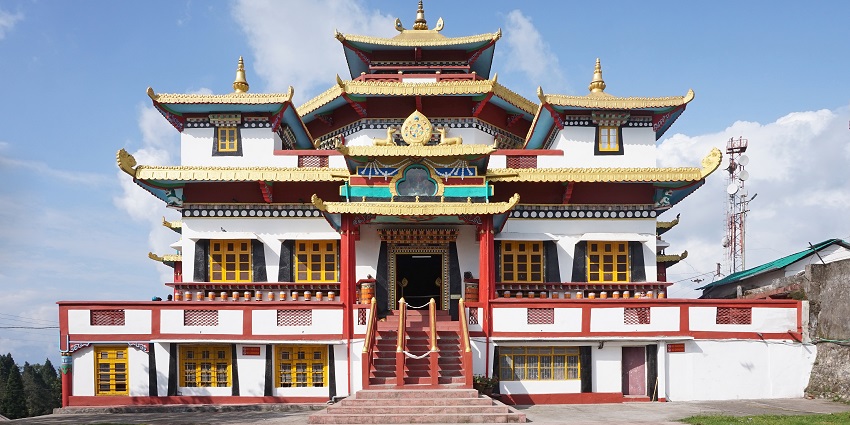 Serene Buddhist monastery with stunning architecture and peaceful ambience.