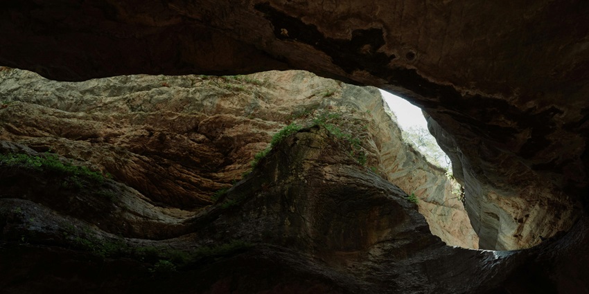 Image of a cave for travellers and visitors to explore in Eco cave park