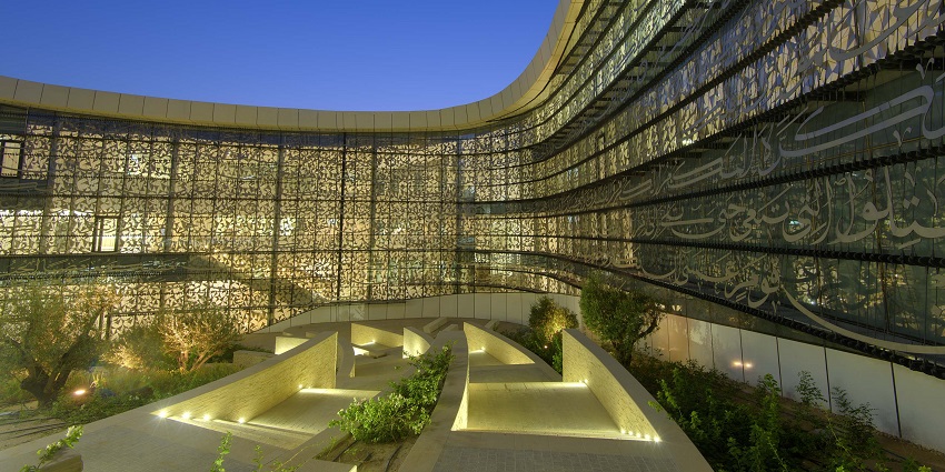 Modern Qatar mosques Turkey are a blend of contemporary design with Islamic elements and gardens.