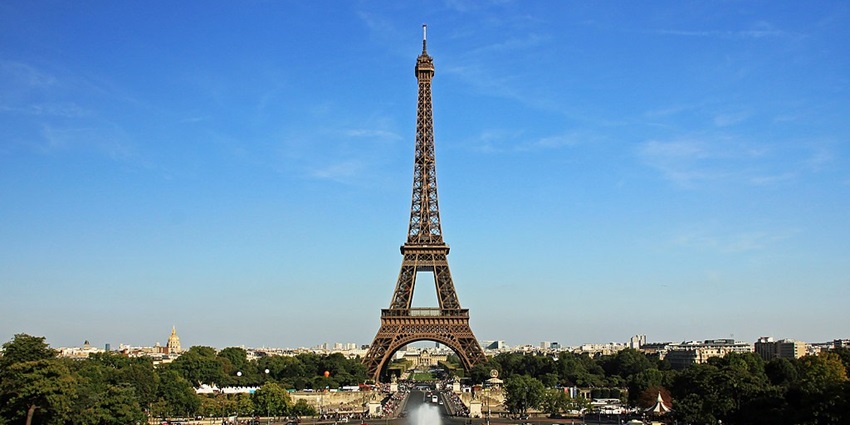 Enjoy the magnificent view of the Eiffel Tower, a place to visit in France.