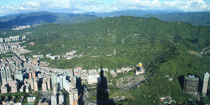 Popular hiking spot offering breathtaking views of Taipei's skyline.