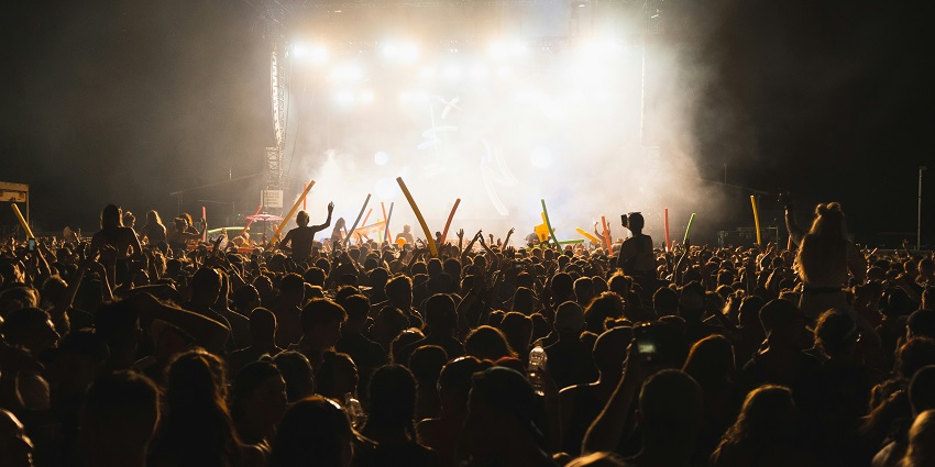 Crowd at the Essence Festival in New Orleans, among the important July Music Festivals USA.