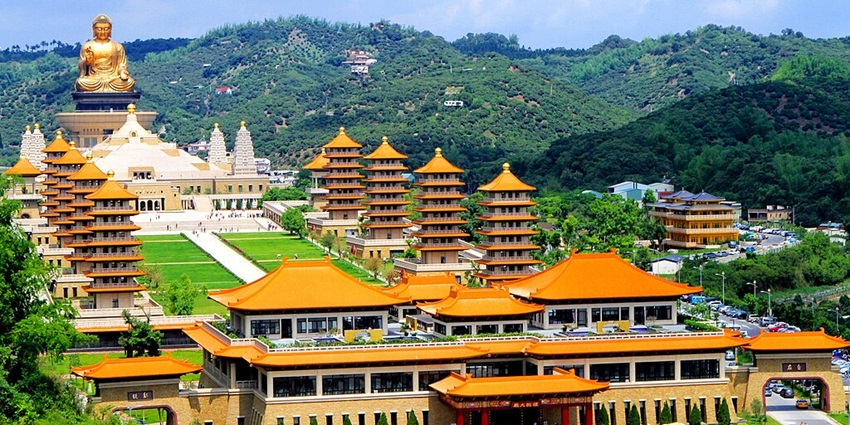 Visit the peaceful Fo Guang Shan Buddha Museum for spiritual insights.