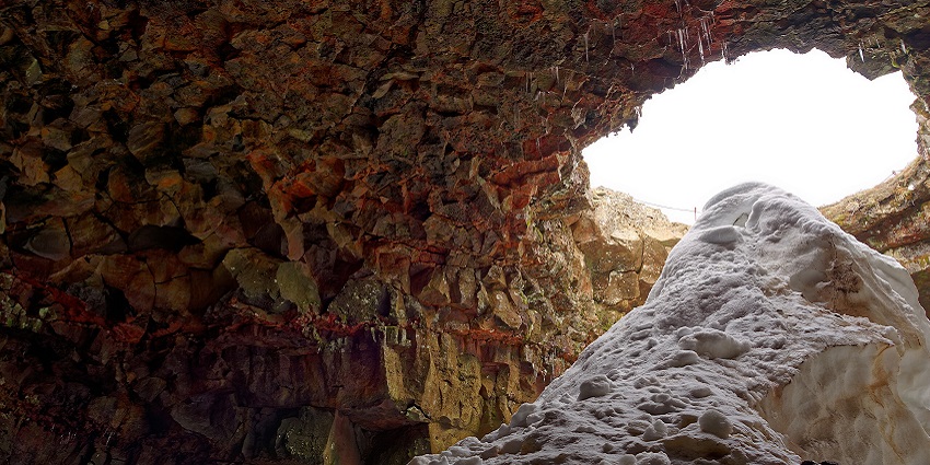 An image of the Raufarhólshellir lava cave in Iceland, a nice thing to see in Iceland
