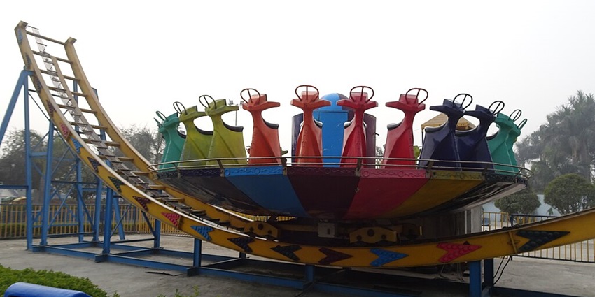 Fun N Food Village combines thrilling slides and endless splashes.