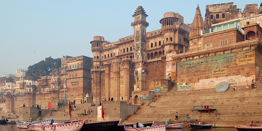 Beautiful snapshot of the iconic Ganga Mahal Ghat in Kashi