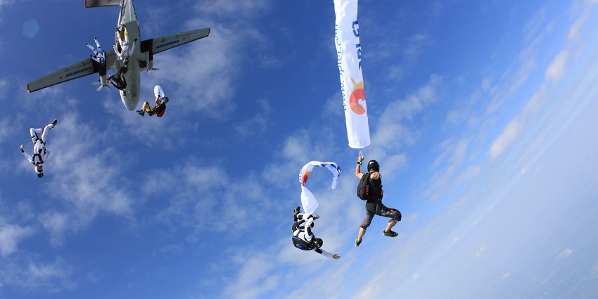 An image showing a thrilling group experience of freefalling, highlighting skydiving in London