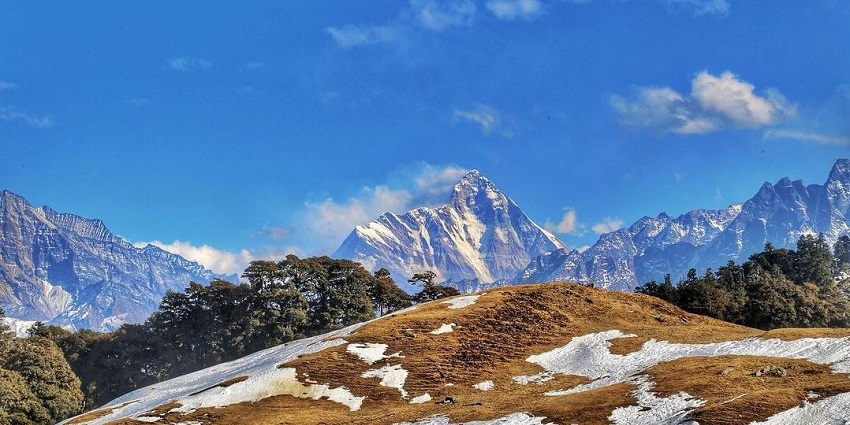 Gurso Bugyal is one of the most amazing places to visit in Auli for every traveller.