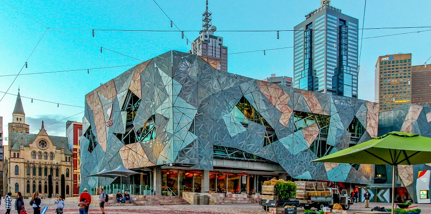 Haifa’s Carmel Center is a lively district in Haifa features shopping, dining, and culture.