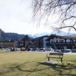 An image of the Harrison Hot Springs waterfront in British Columbia.