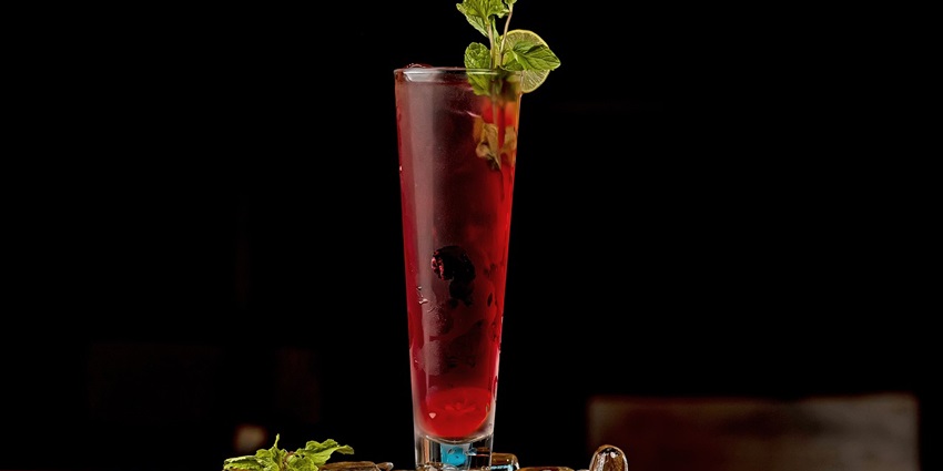 High Note SkyBar, a romantic destination for couples experiencing Hungary nightlife.