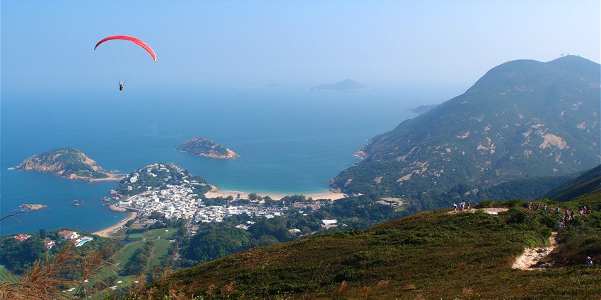 Beautiful panoramic snapshot of the scenic dragon back hiking trail