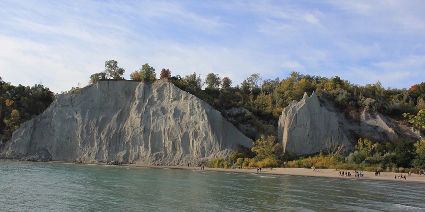 View of Scarborough Bluffs and Bluffers Park showcasing a large water body, one of the best things to do in Toronto.