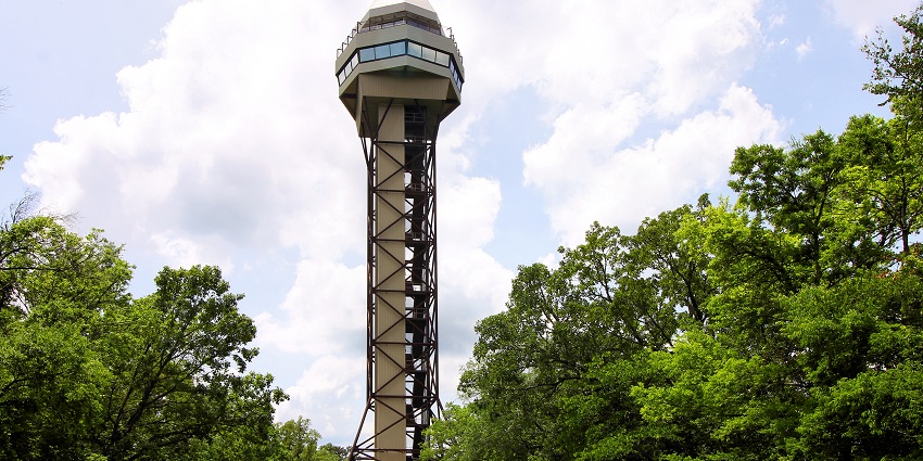 Mountain Tower at Hot Springs National Park, offering scenic views of the landscape