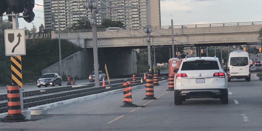 An image of the view of the Don Valley Parkway Bridge near the Aga Khan Museum entrance.