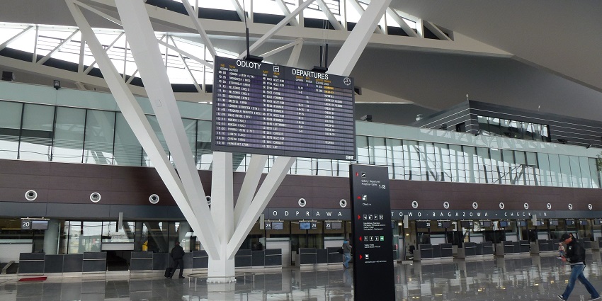 The easiest way to reach Gdańsk is by flying into Gdańsk Lech Wałęsa Airport.