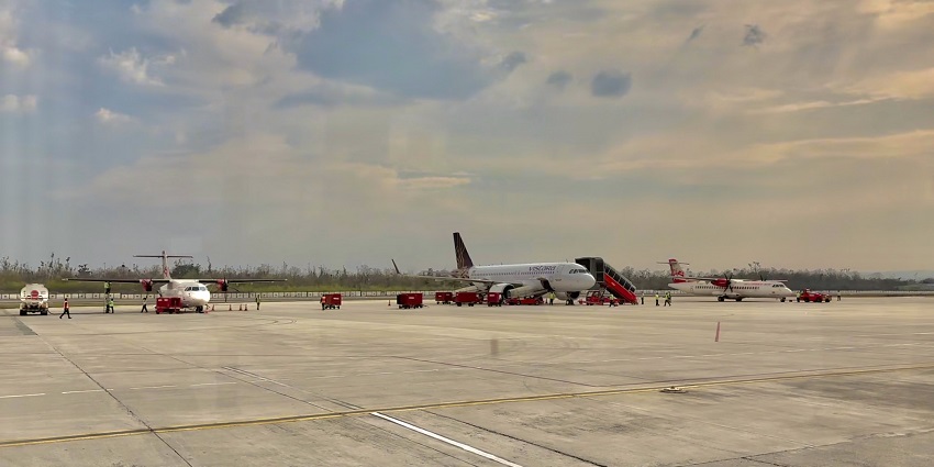 The closest airport is Jolly grant airport Dehradun for reaching Tarakeshwar Temple, Uttarakhand