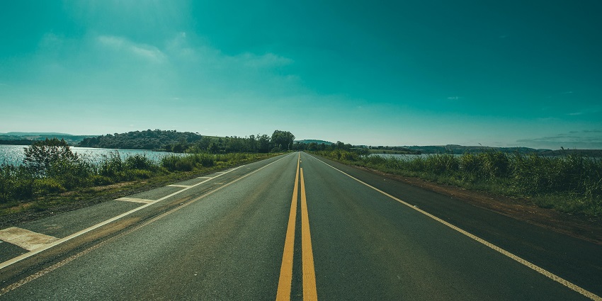 Image of the beautiful road going through beautiful landscapes of Maharashtra