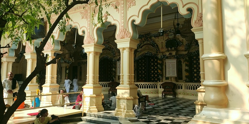 Temple of ISKCON, celebrating Lord Krishna, is featured in the Vrindavan travel guide.