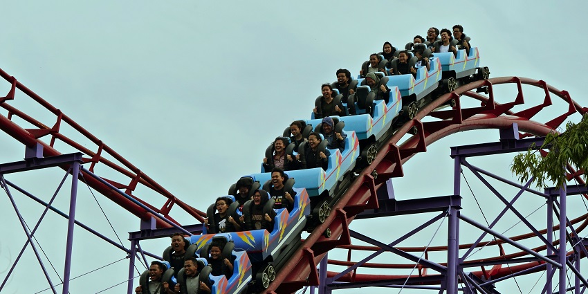 Image of people enjoying the roller coaster at Imagicaa, a famous place near Raigad Fort.