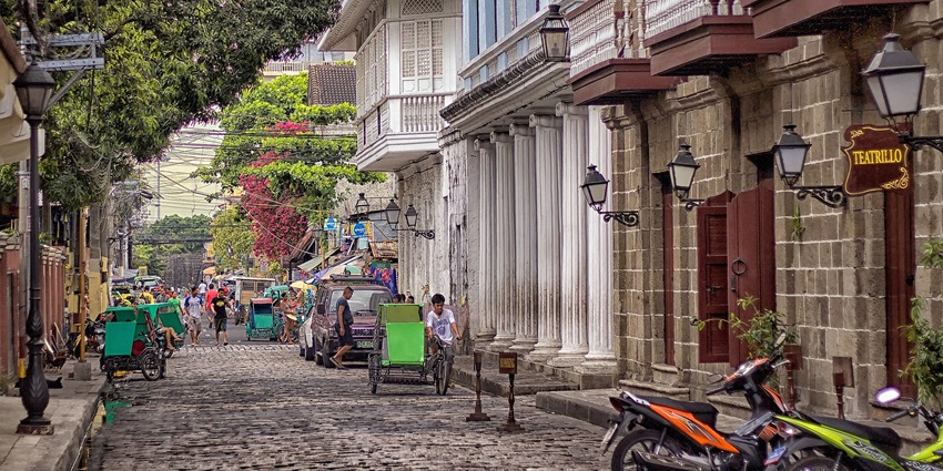 A highlight among the Manila tourist places list, Intramuros is Manila's historic walled city.