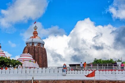 Jagannath Puri travel guide takes you through the spiritual landmarks