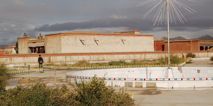 Join the pilgrims here in the Tholing Monastery for an insightful journey.