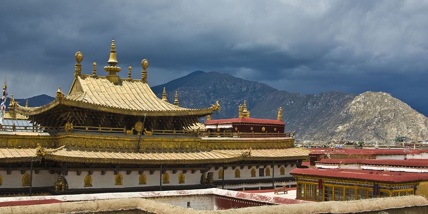 Beautiful snapshot of the The roof of the Jokhang temple, Tibet