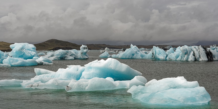 A picture of the icebergs floating in the Jökulsárlón Glacier Lagoon in Iceland.