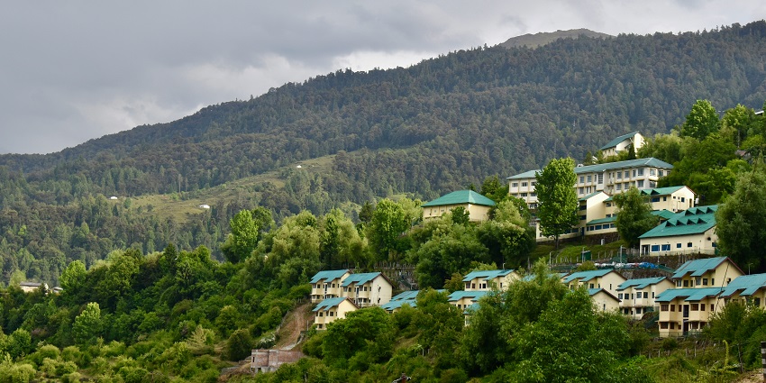 Joshimath is one of the most amazing places to visit for travellers for scenic views.