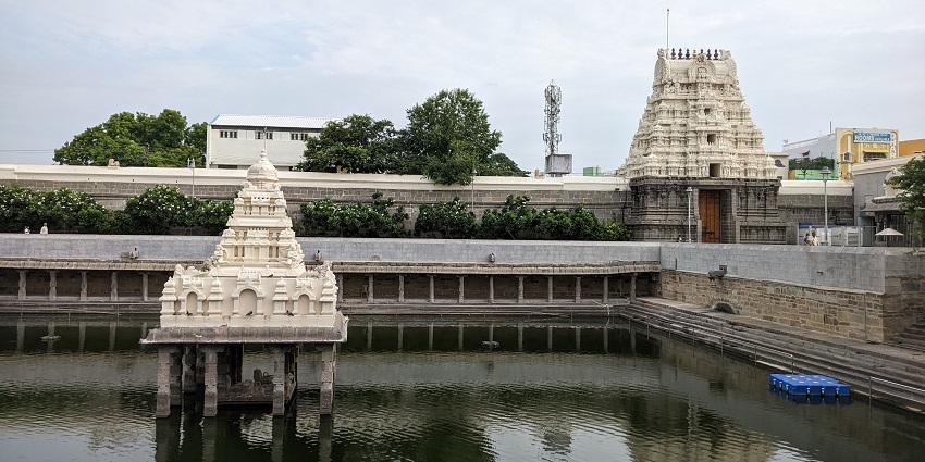 Famous temple in Kanchipuram dedicated to Goddess Kamakshi, featured in Kanchipuram travel guide