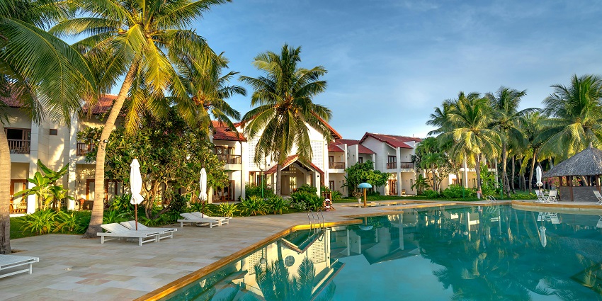 book your stay with kamala retreat if you are looking to spend some great time with friends