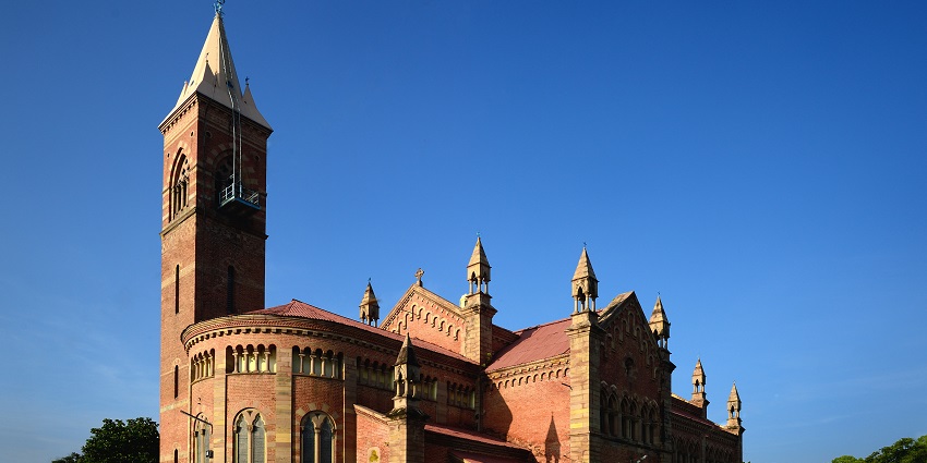not just for worship, but also for architectural beauty, visit kanpur memorial church