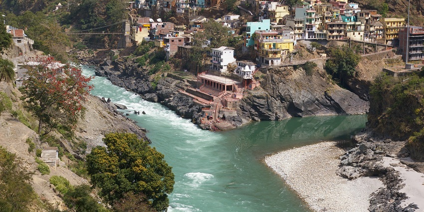Karnaprayag is the spectacular confluence of two rivers.