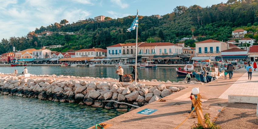 Katakolon is a major place to visit in Greece you must explore on your next vacation.