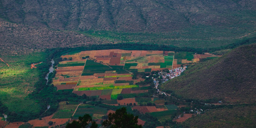 A picture from Kodanad View Point, one of the best places to visit in Kotagiri.