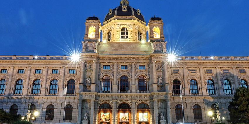 A view of the Kunsthistorisches Museum exuding vintage charm and architectural brilliance.