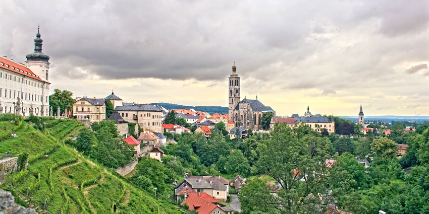 A picture of the Gothic Cathedral of Kutná Hora on Valentine's Day in the Czech Republic.