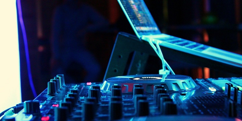 La Zona Rosa is the ultimate Bogota nightlife district for everyone.